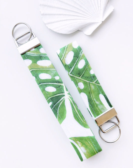 monstera wristlet